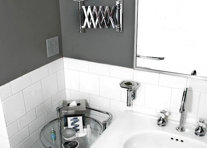 The Lofts 3*